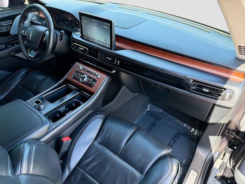 Used 2020 Lincoln Aviator Grand Touring w/ Equipment Group 302A image 13