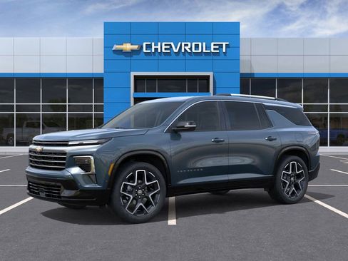 New 2026 Chevrolet Traverse High Country w/ LPO, Floor Liner Package AWD/4WD image 2