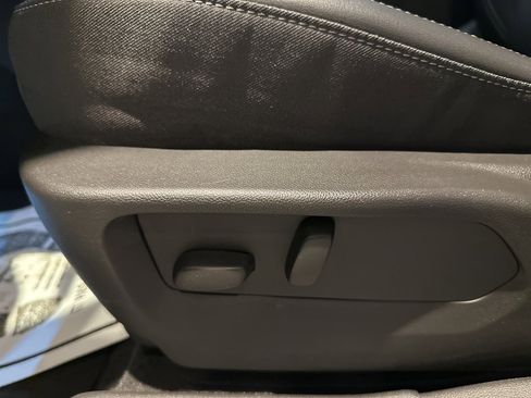 Used 2023 Buick Envision Preferred w/ Sport Touring Package image 15