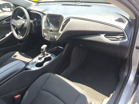Used 2024 Chevrolet Malibu LT FWD image 35