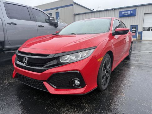 Used 2017 Honda Civic EX image 2