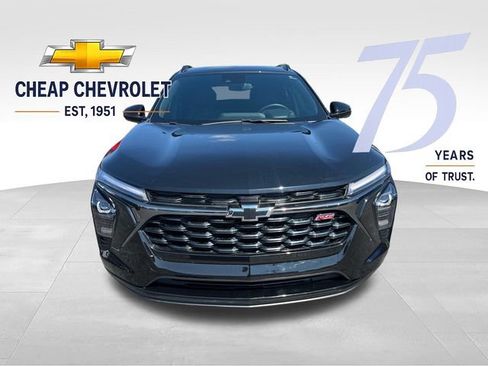Used 2025 Chevrolet Trax RS w/ Driver Confidence Package FWD image 8