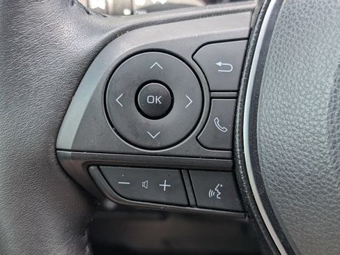 Used 2019 Toyota RAV4 Limited w/ Cold Weather Package FWD image 13