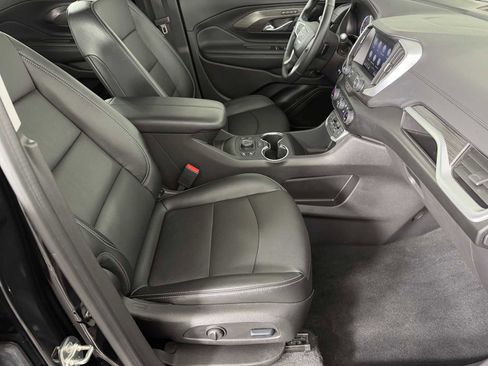 Used 2024 GMC Terrain SLT w/ Tech Package AWD/4WD image 11