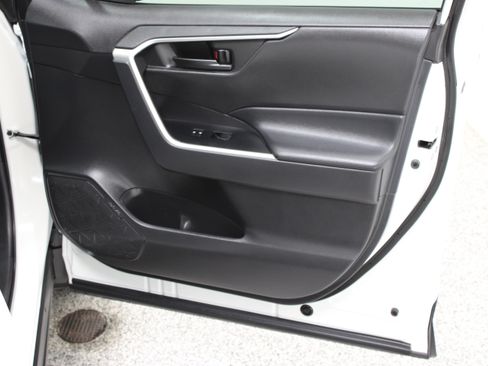 Used 2023 Toyota RAV4 LE FWD image 30