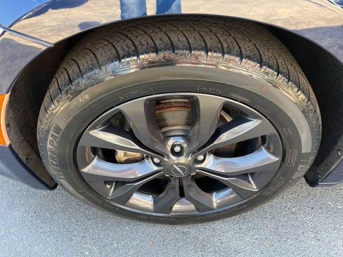 Used 2020 Chrysler Pacifica Touring w/ S Appearance Package FWD image 21