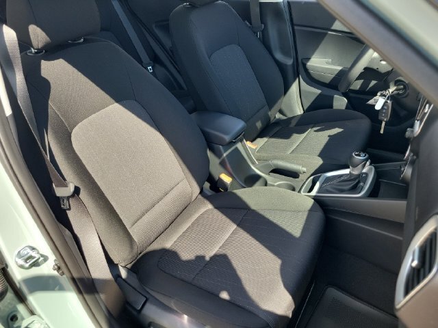 Used 2026 Hyundai Venue SE FWD image 22