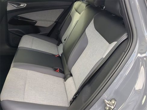 Certified 2023 Volkswagen ID.4 Pro image 16