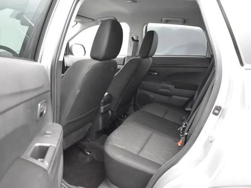Used 2024 Mitsubishi Outlander Sport ES AWD/4WD image 15