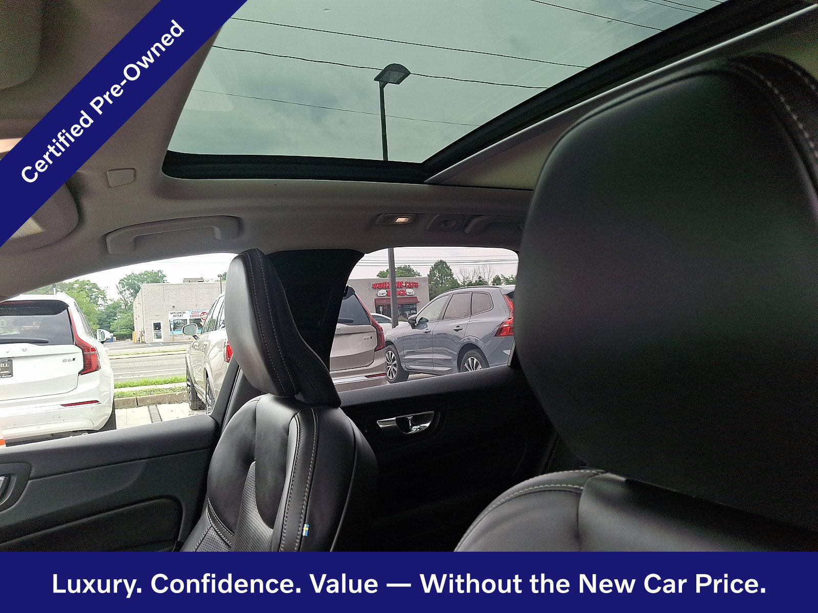 Certified 2023 Volvo XC60 B5 Ultimate w/ Climate Package AWD/4WD image 15