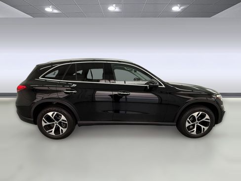 Used 2025 Mercedes-Benz GLC 350e 4MATIC image 7