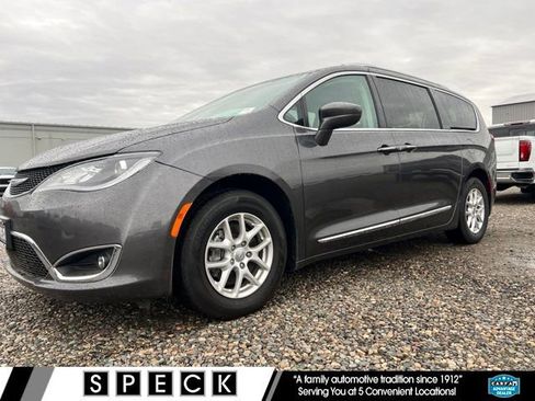 Used 2020 Chrysler Pacifica Touring-L image 1