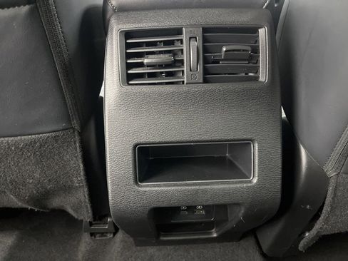 Used 2024 Mitsubishi Outlander SE Black Edition image 23