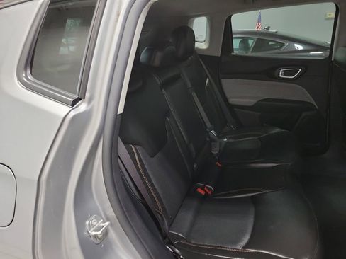 Used 2022 Jeep Compass Latitude image 18