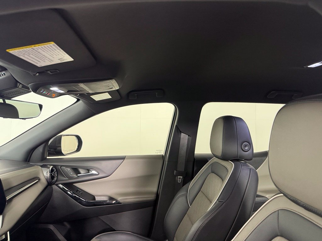 Used 2025 Chevrolet Equinox LT w/ Convenience Package II AWD/4WD image 17