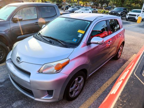 Used 2012 Scion xD FWD image 3