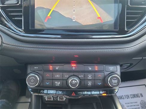 Used 2022 Dodge Durango GT image 30