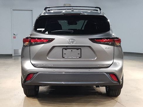 New 2026 Toyota Highlander Limited AWD/4WD image 6