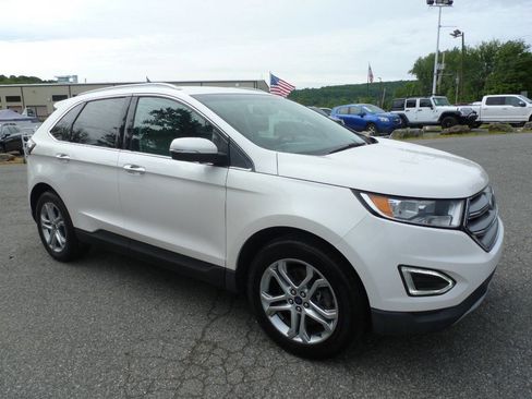Used 2015 Ford Edge Titanium w/ Technology Package AWD/4WD image 5