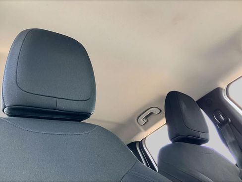 Used 2017 Jeep Renegade Sport w/ Power & Air Group FWD image 14