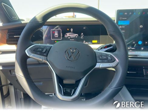 New 2026 Volkswagen Tiguan SEL R-Line AWD/4WD image 15