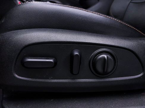 Used 2018 GMC Terrain SLT w/ Preferred Package image 13