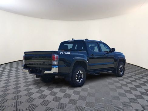 Certified 2021 Toyota Tacoma TRD Off-Road AWD/4WD image 6