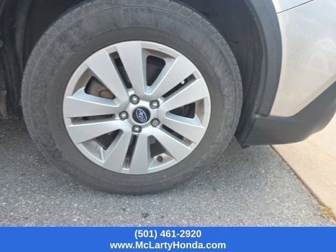 Used 2018 Subaru Outback 2.5i Premium AWD/4WD image 6