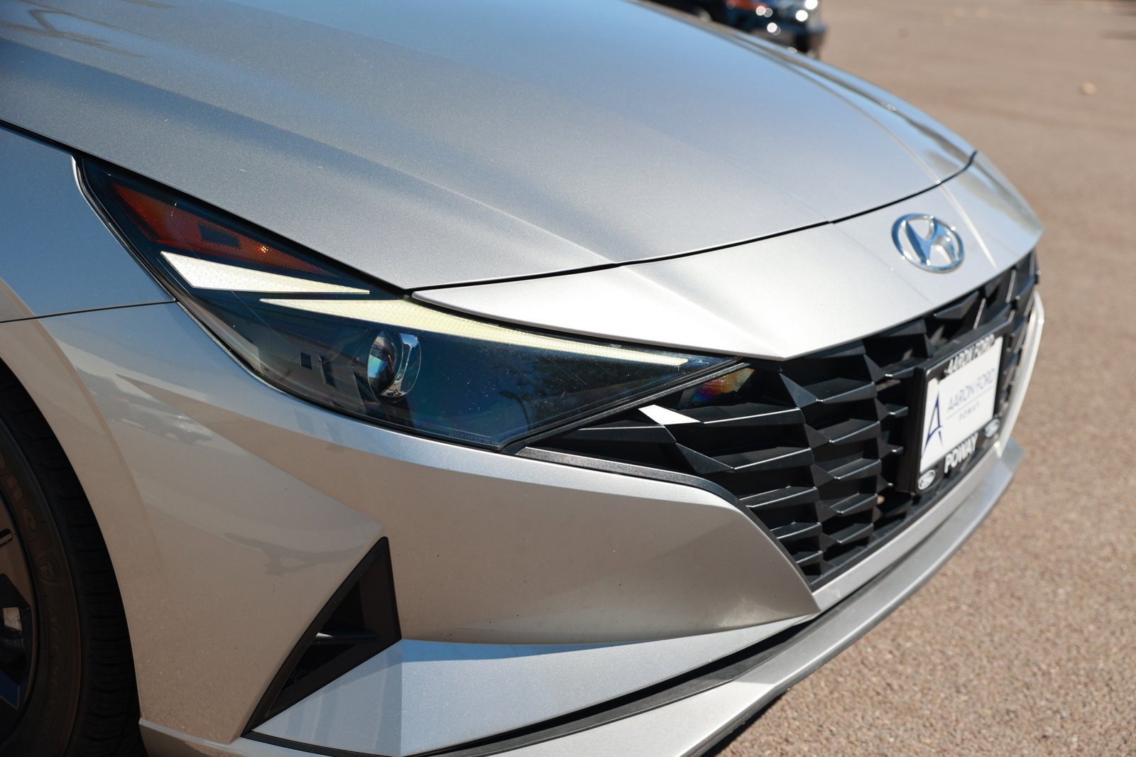 Used 2023 Hyundai Elantra SEL FWD image 9