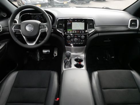 Used 2022 Jeep Grand Cherokee Laredo X AWD/4WD image 10