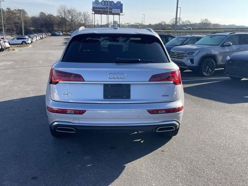 Certified 2024 Audi Q5 2.0T Premium w/ Convenience Package image 8