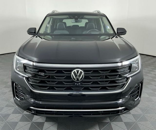 Used 2024 Volkswagen Atlas SEL Premium R-Line AWD/4WD image 3