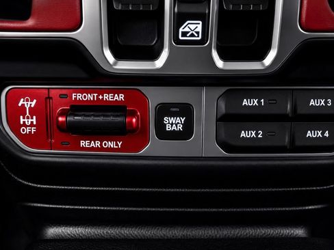Used 2023 Jeep Wrangler Unlimited Rubicon 4xe AWD/4WD image 30