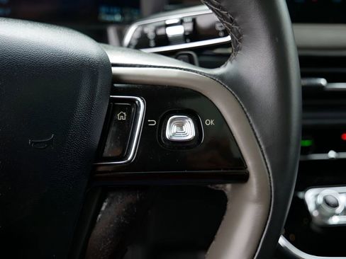 Used 2025 Lincoln Corsair Grand Touring w/ Jet Appearance Package image 18