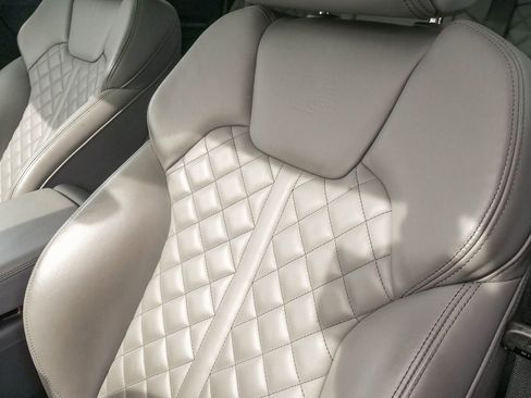 Used 2024 Audi SQ5 Premium Plus w/ S Sport Package image 22