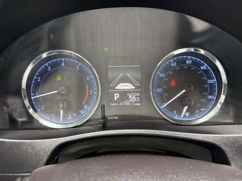 Used 2018 Toyota Corolla L image 26