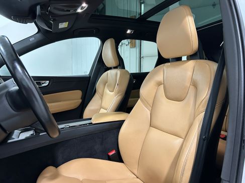 Used 2018 Volvo XC60 T6 Inscription w/ Vision Package AWD/4WD image 22