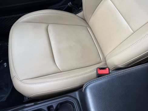 Used 2018 Jeep Wrangler Unlimited Rubicon w/ LED Lighting Group image 30