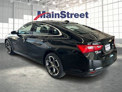 Used 2023 Chevrolet Malibu LT w/ Driver Confidence Package FWD image 3