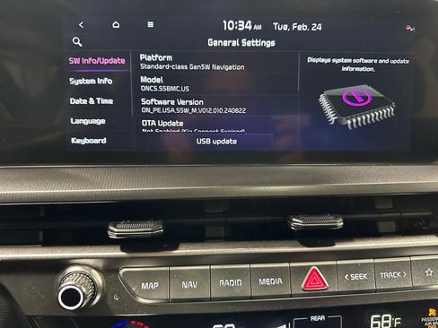 Used 2025 Kia Telluride S image 30