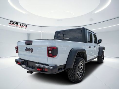 New 2025 Jeep Gladiator Rubicon image 3