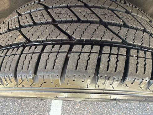 Used 2018 Chevrolet Traverse LT image 24