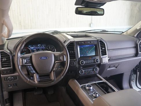 Used 2021 Ford Expedition Limited AWD/4WD image 11