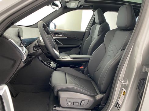 New 2026 BMW X1 xDrive28i w/ Technology Package AWD/4WD image 5