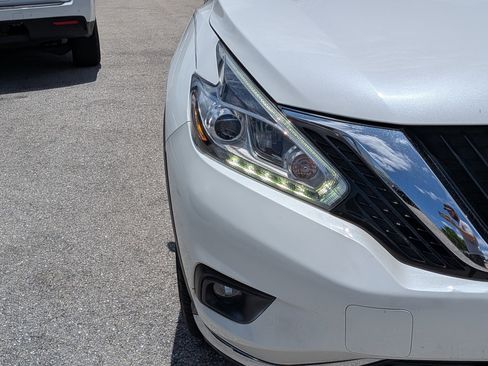 Used 2015 Nissan Murano SL w/ SL Technology Package FWD image 9