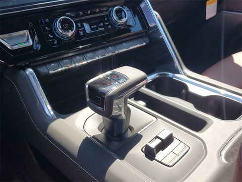 New 2026 GMC Sierra 1500 Denali Ultimate image 17