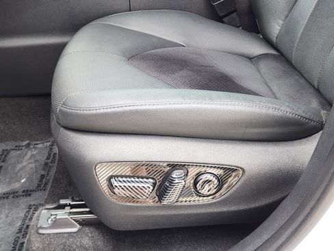 Used 2024 Toyota Grand Highlander AWD Hybrid image 20