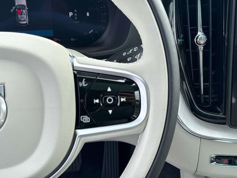 New 2026 Volvo XC60 B5 Ultra w/ Climate Package image 27