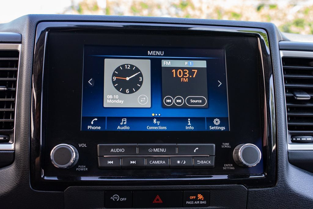 Used 2023 Nissan Frontier SV AWD/4WD image 16