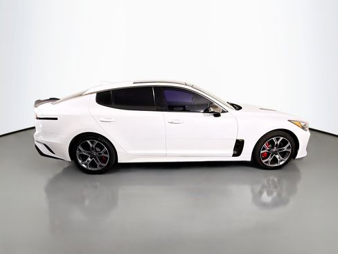 Used 2019 Kia Stinger GT2 AWD/4WD image 11